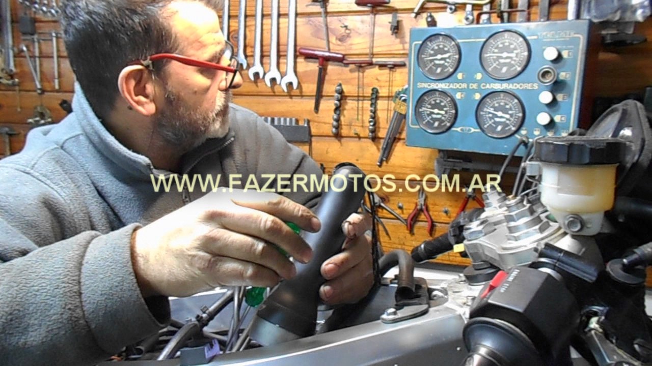 Sincronizando carburadores Suzuki GSXR 750