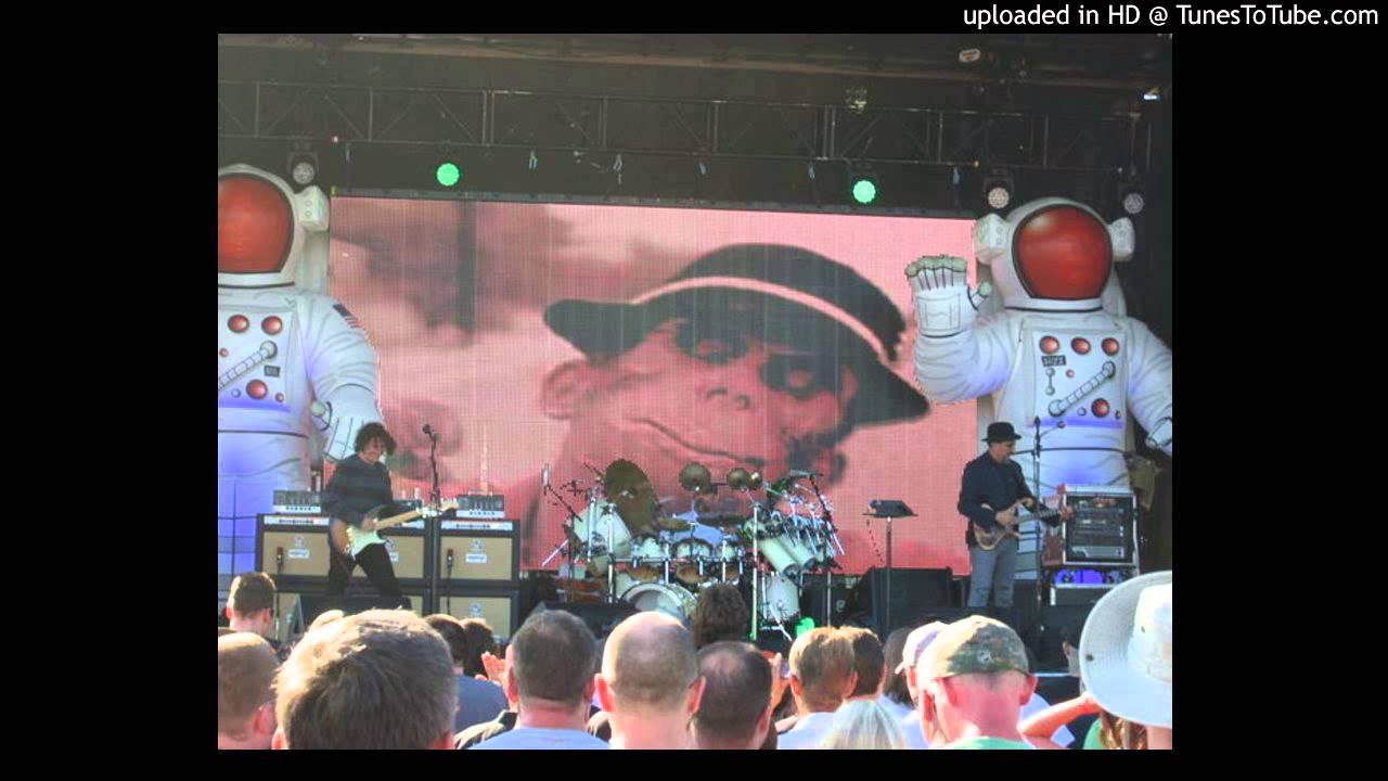 Primus - Eleven with Tim Alexander drum intro live 2014.06.22 at Gratwick Park, Niagara River Rocks