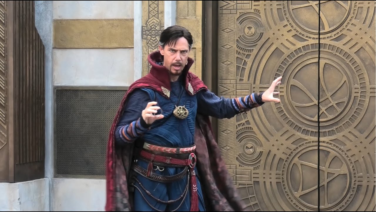 Avengers Campus Dr Strange Mysteries of the Mystic Arts show