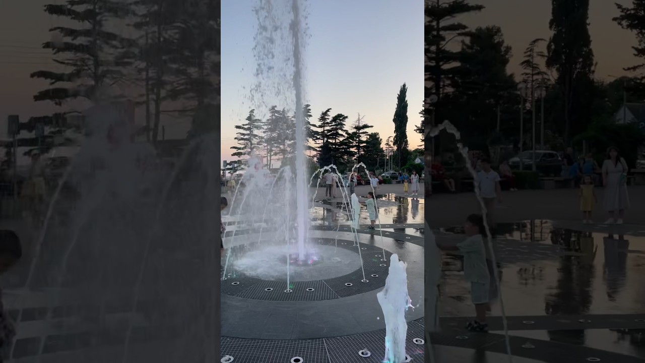 Fountain #tuapse #russia #blacksea #seaside #citytour #fountain #summer #walkingstreet #respect