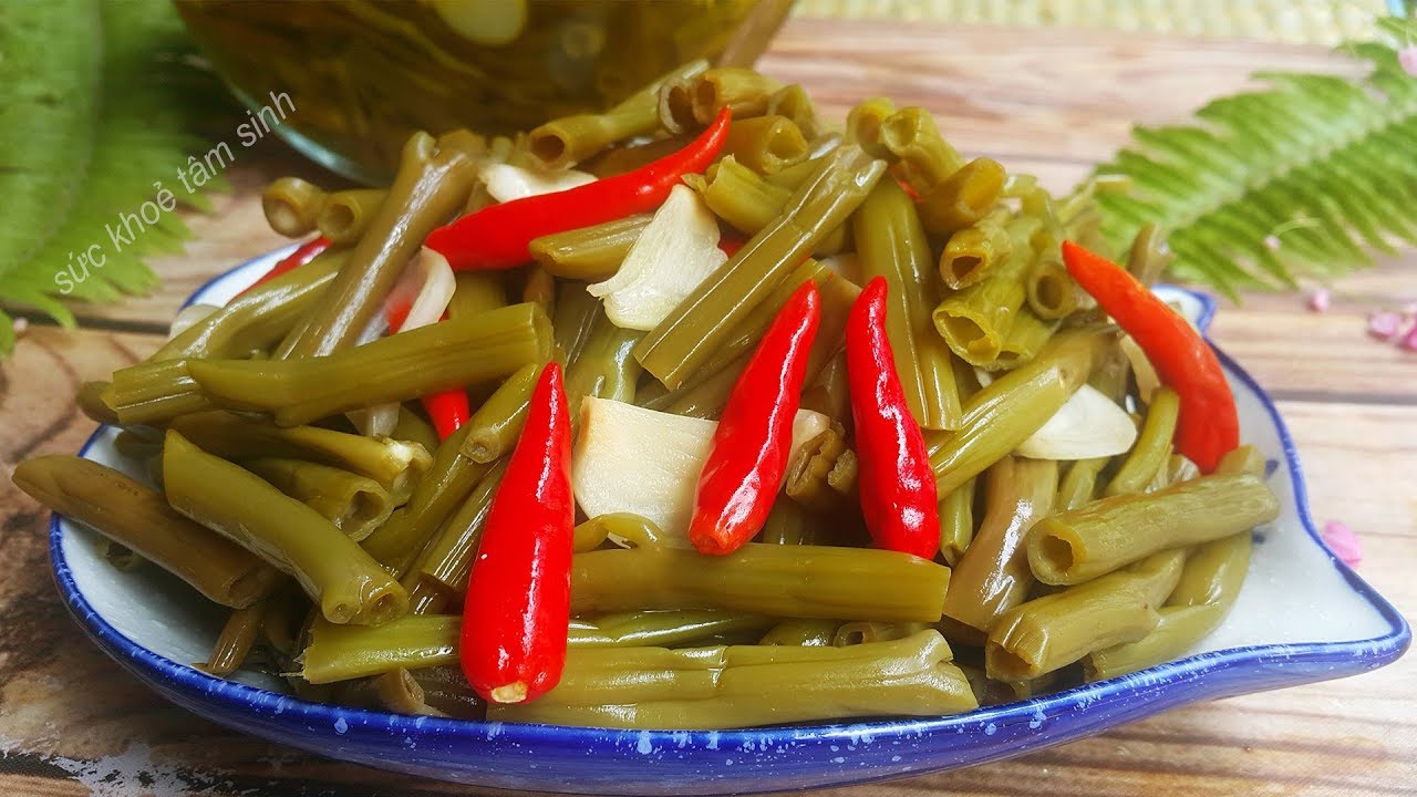 Cách Làm Rau Muống Muối Chua Ngọt Vàng Giòn Tự Nhiên