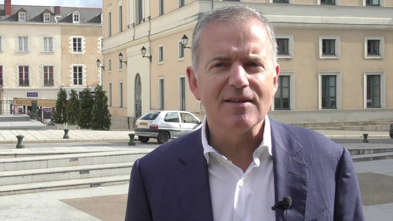 &copy; Ville de Laval - D&eacute;tente, culture, sports et loisirs !