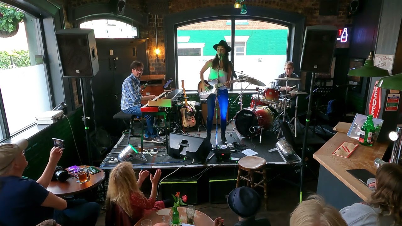 Kara Grainger at the Garibaldi LIVE