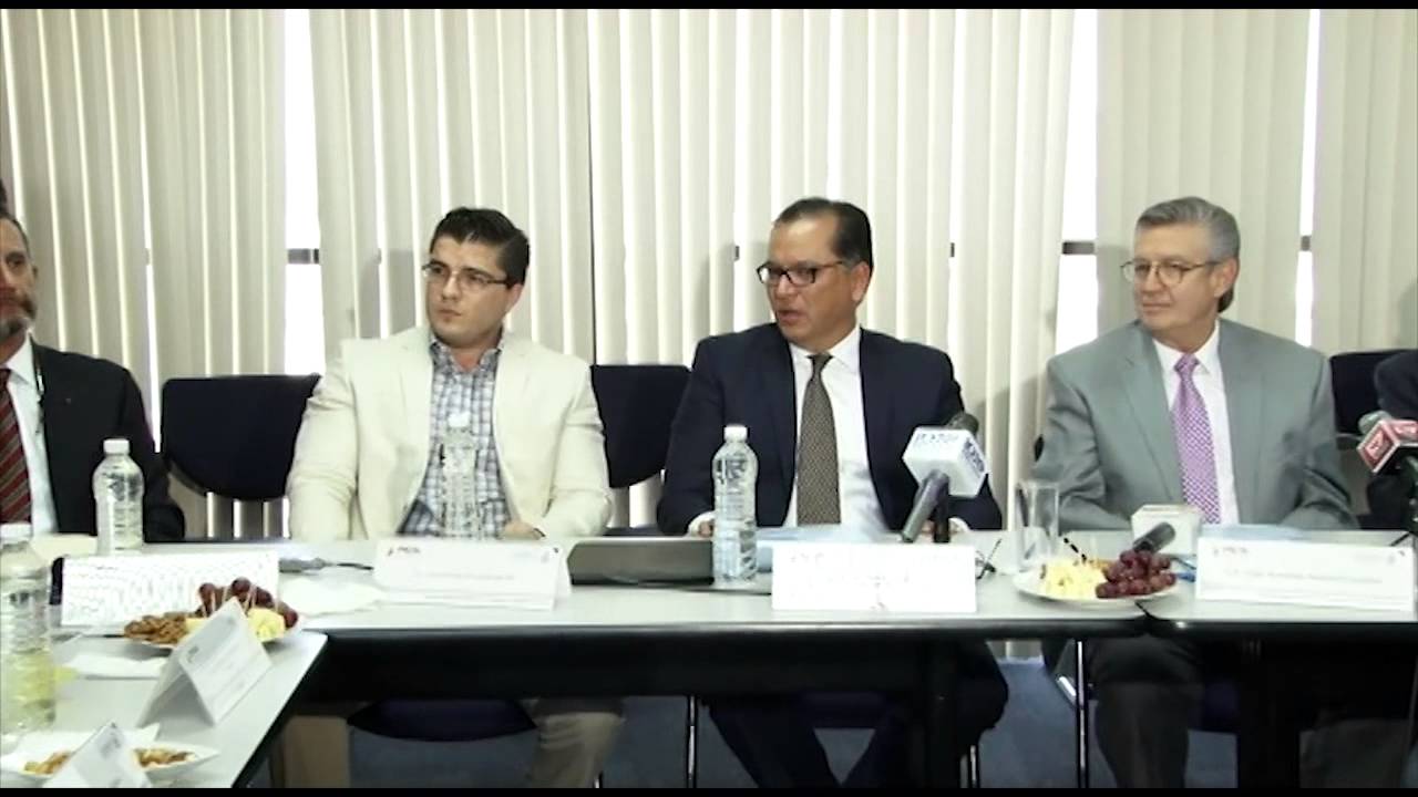 En Grupo San Carlos se firma el primer crédito INFONAVIT- IPEJAL