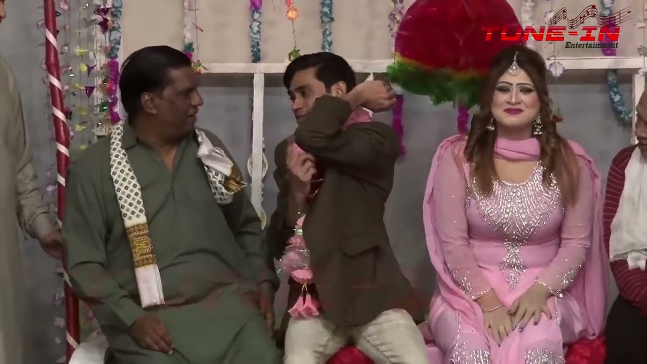 Amanat Chan As Badmash || Best Performance 2019 || New Stage Drama Funny Clips 2019