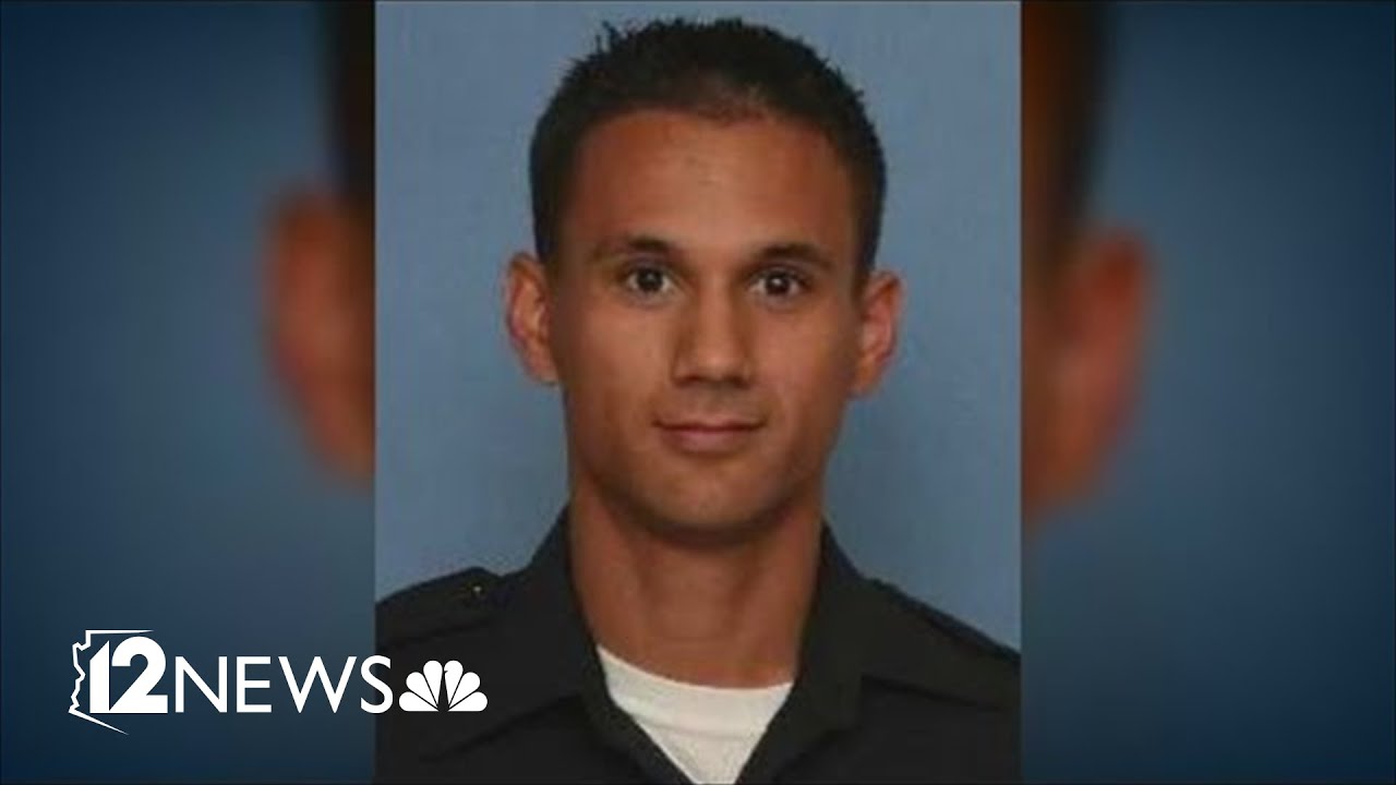 Phoenix cop facing child sex charges resigns