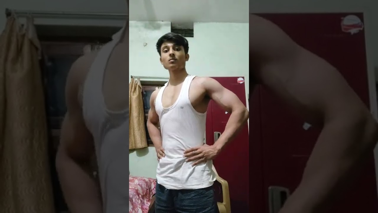 pec bounce Plus triceps bounce flexing 