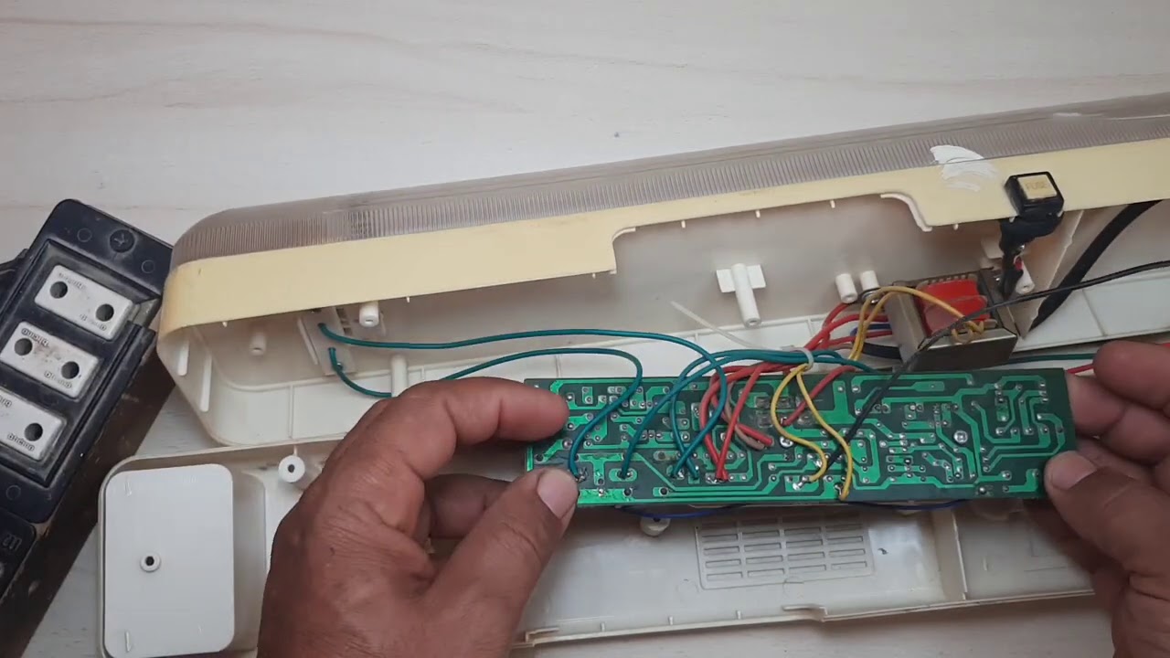 اصلاح كشاف طوارئ  يصدر صوت زنه