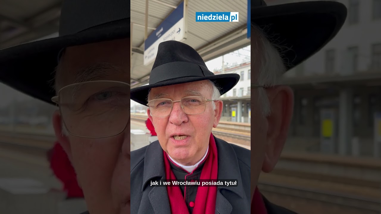 Abp Wacław Depo na dworcu w Częstochowie  #kaplica #dworzec  #Częstochowa