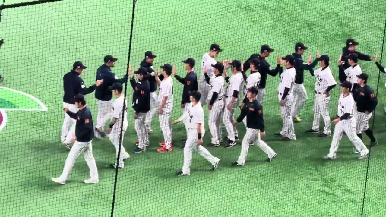 2026/03/10 WBC 日本vsチェコ 試合終了〜整列 B'z『ultra soul』