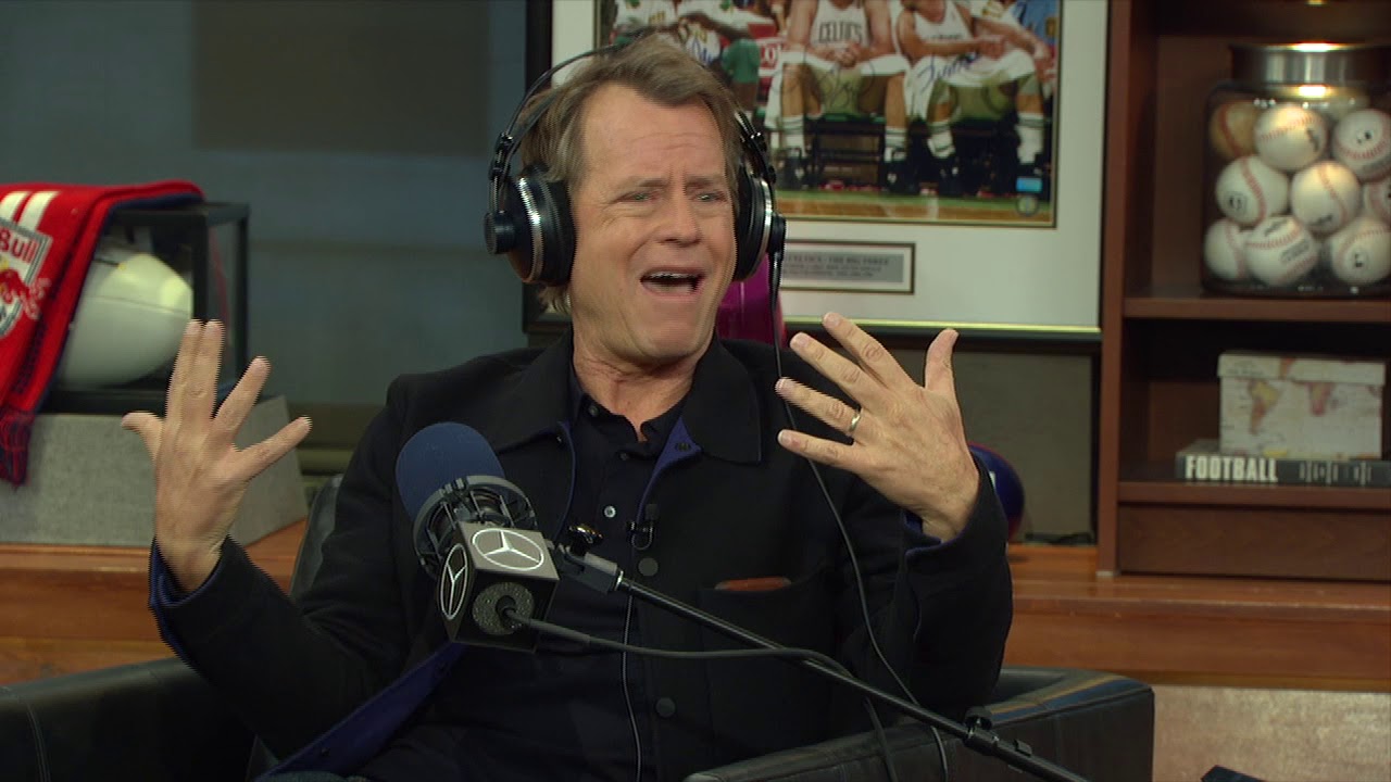 Greg Kinnear Talks 