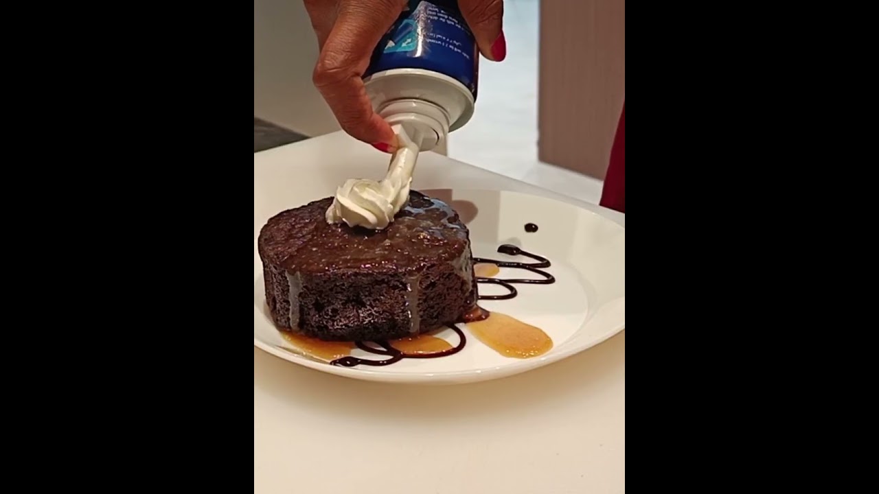 Brownie cake garnish|few minutes in my job life|in the cafe😀 