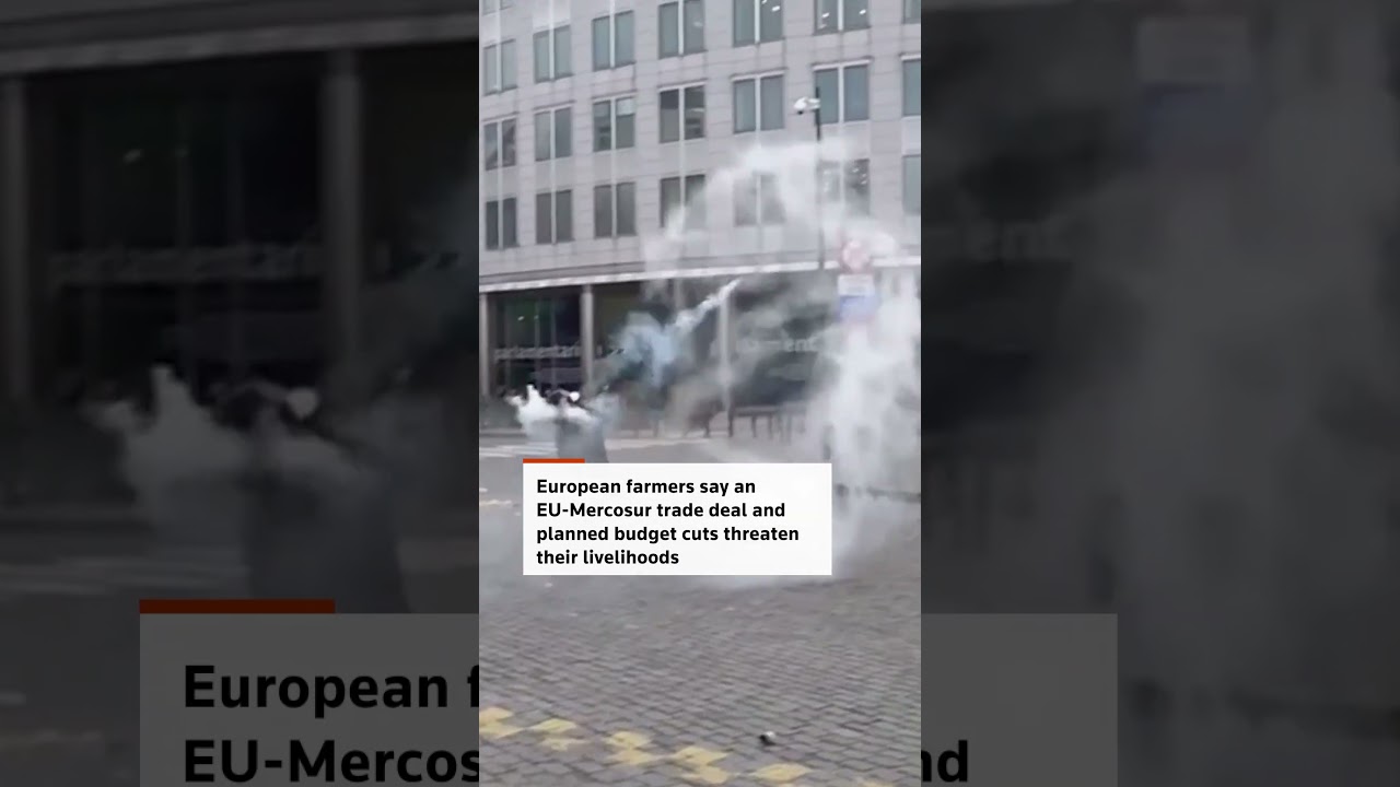 Farmers block Brussels roads with tractors during EU summit