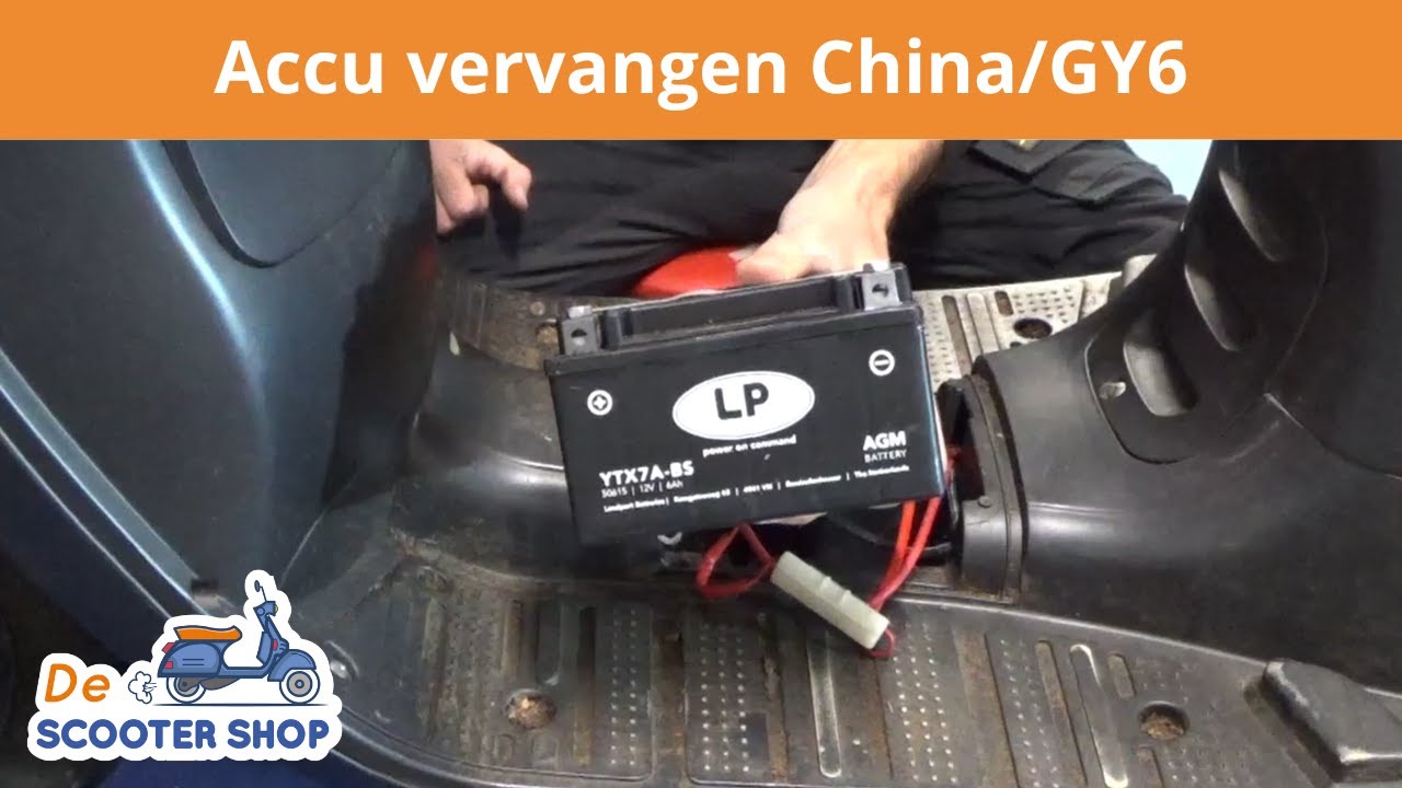 Accu vervangen + zuur bijvullen China/GY6 4-takt scooter | Montagevideo - De Scooter Shop