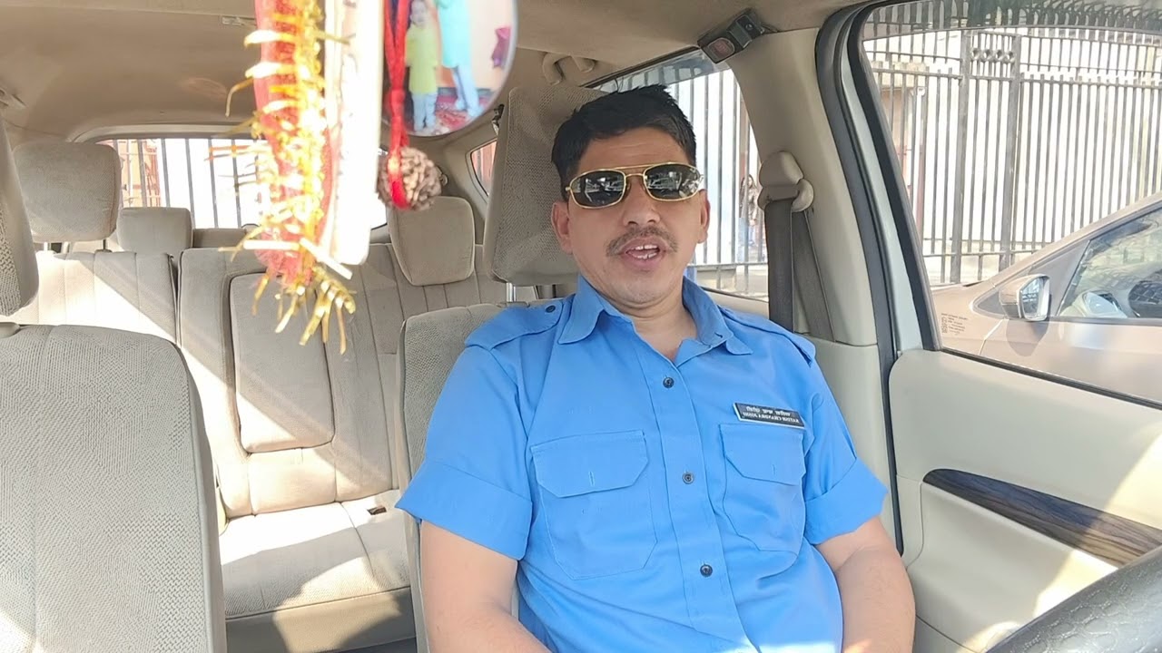 रात देर तक ड्यूटी,सुबह फिर जल्दी की ड्यूटी…आज बच्चों से मुलाक़ात भी नहीं हो पाई😌🚖