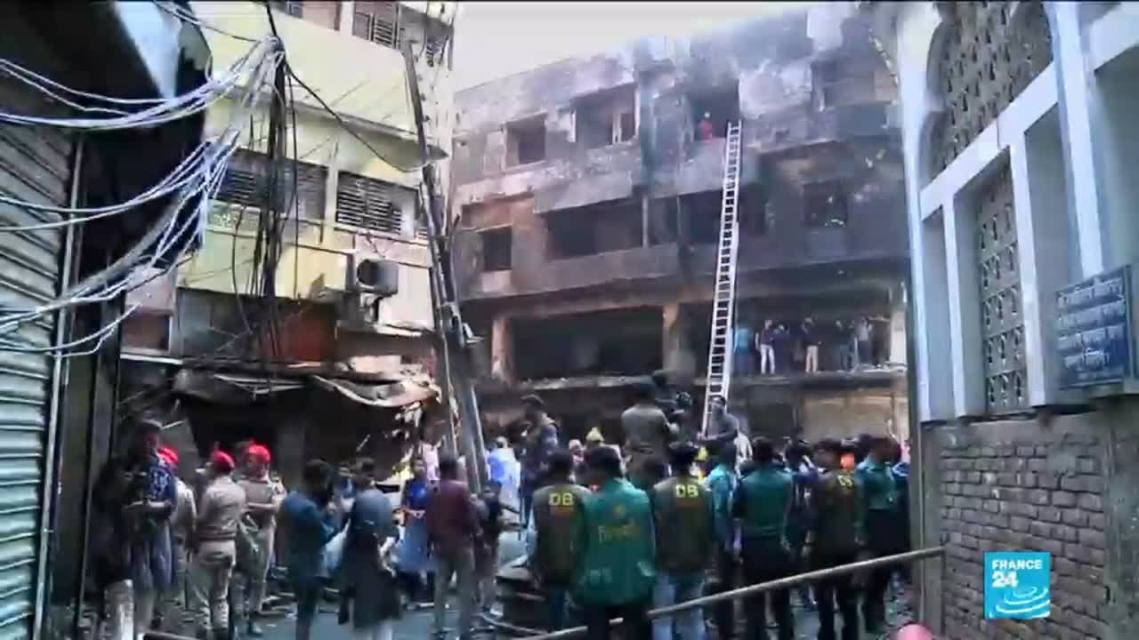 Bangladesh Fire kills scores in Dhaka's Old City