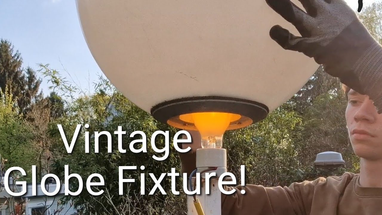 Replacing A 50W HPS (SON) Lamp In A Philips SPP Fixture (Old Globe Streetlight)