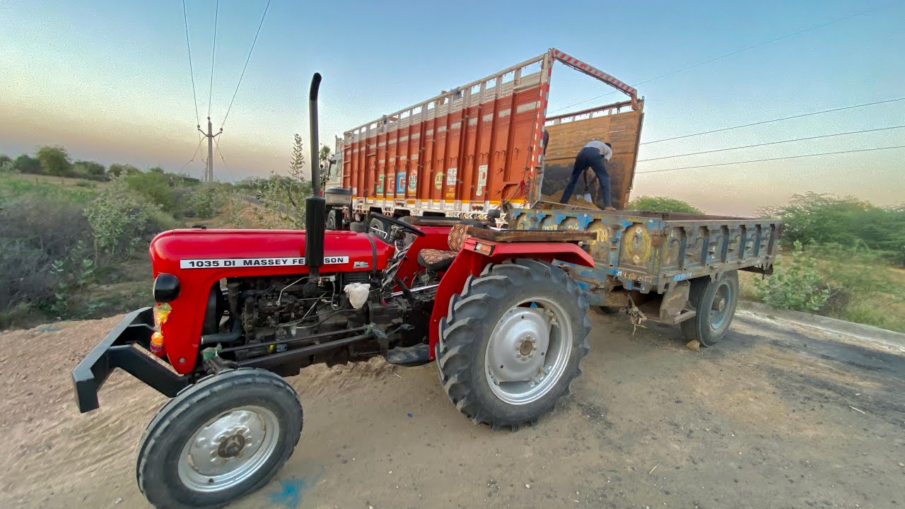 JCB 3dx loading Mud in TATA Truck & Tractors Swaraj 855 Fe New Holland 3630 4x4 Tractor