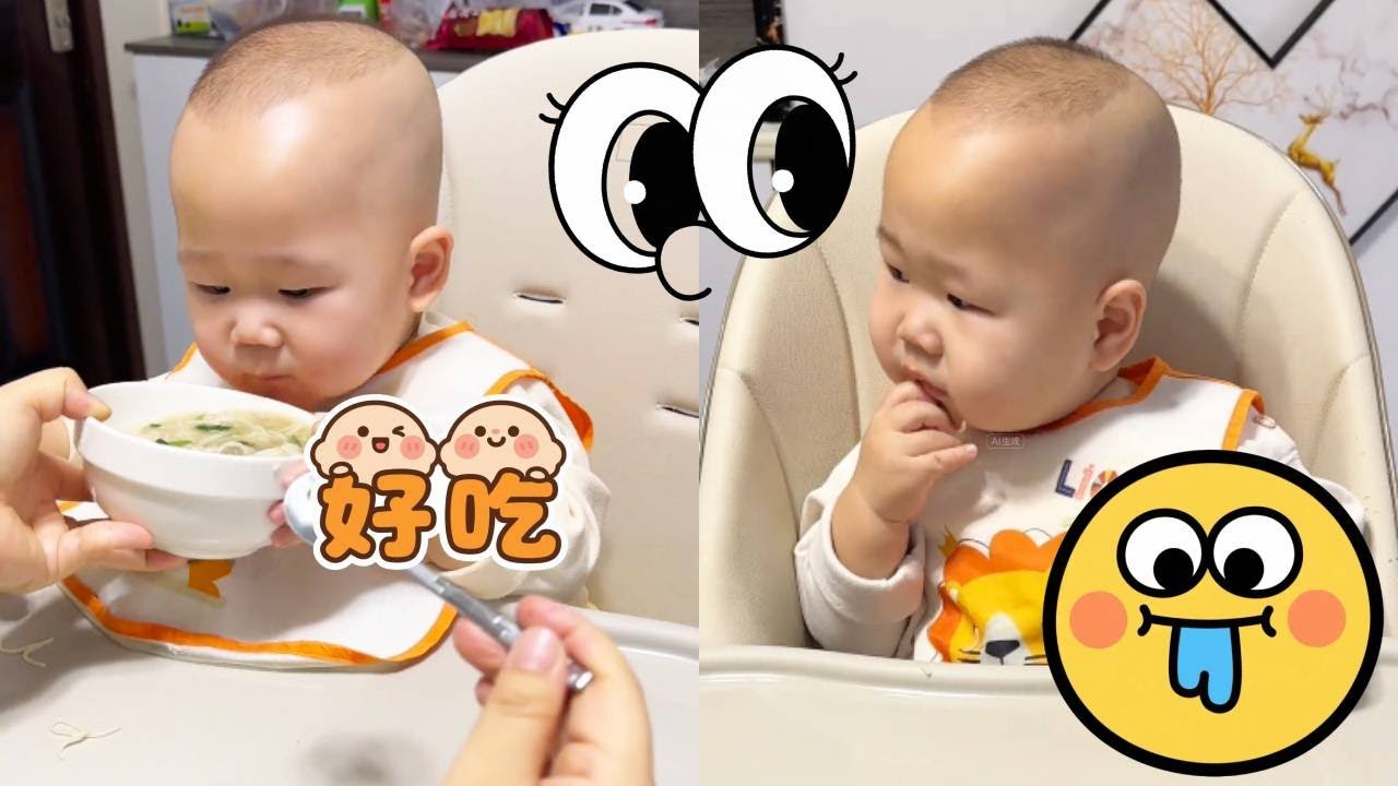 【超萌双胞胎】弟弟嫌勺子阻碍干饭速度，夺碗仰头开启暴风吸入模式，妈妈举着半空筷子傻眼：“这嗓子是吸尘器做的？”