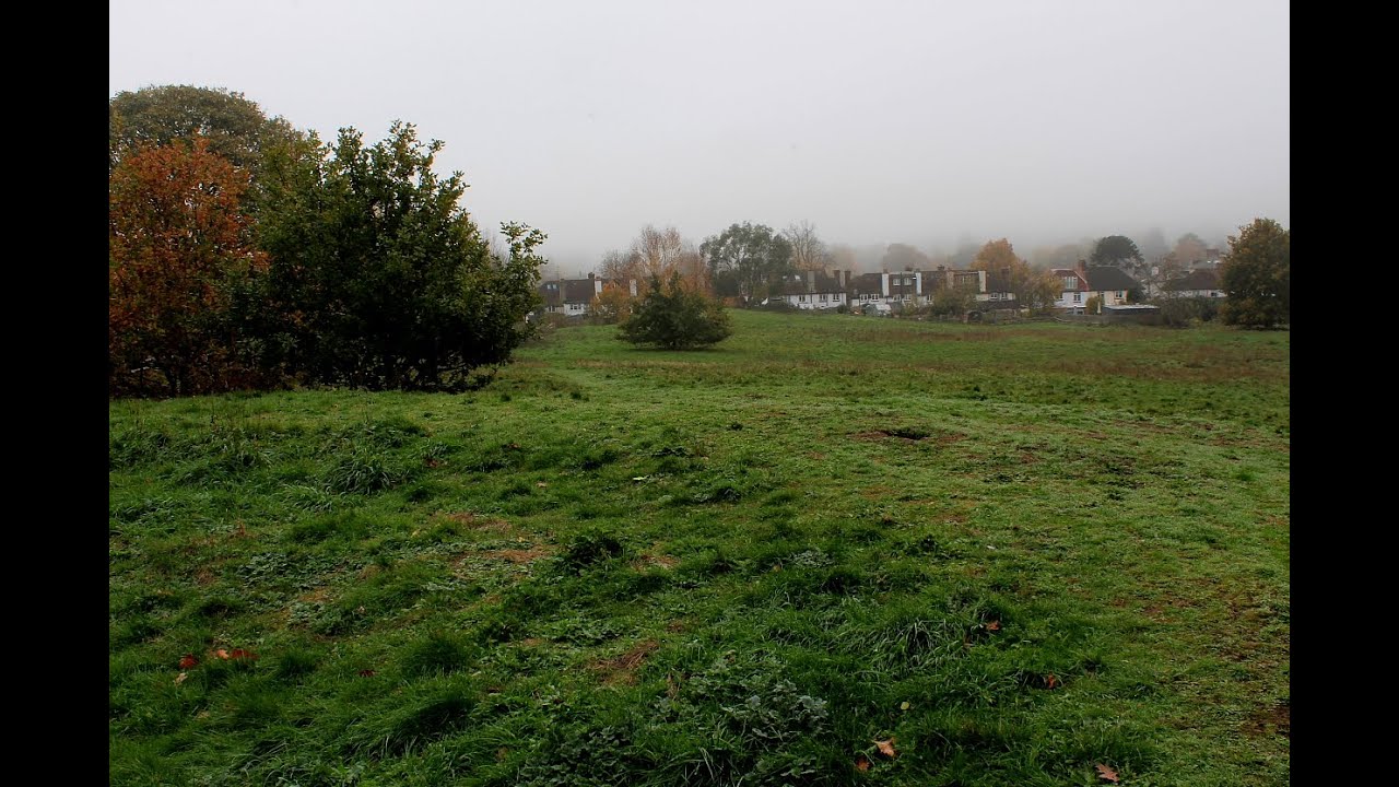 Godstone Bronze Age Round Barrows, Hilly Fields, Surrey