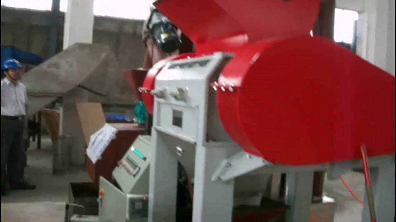 Waste copper cable wire shredding and crushing recycling shredder machine