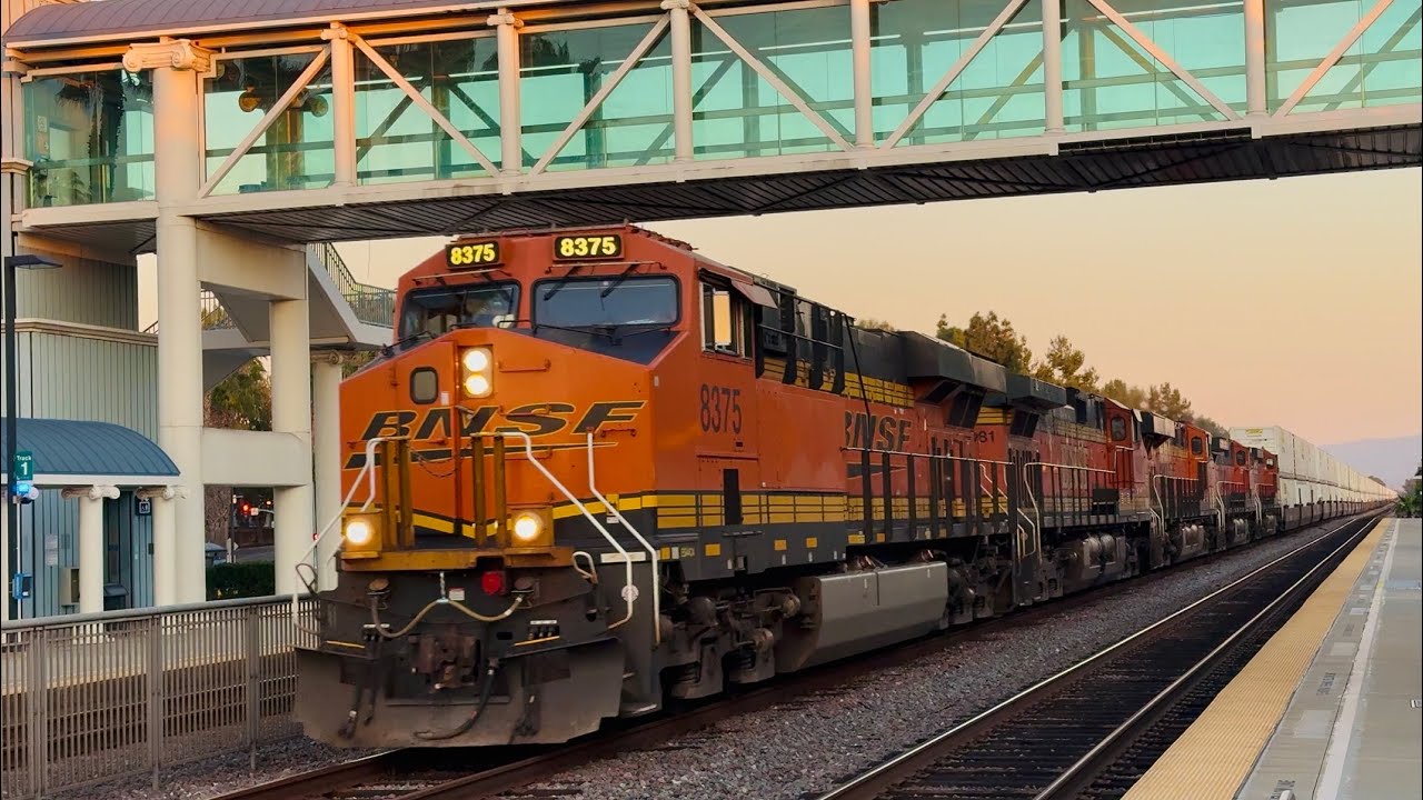 Trains in Buena Park