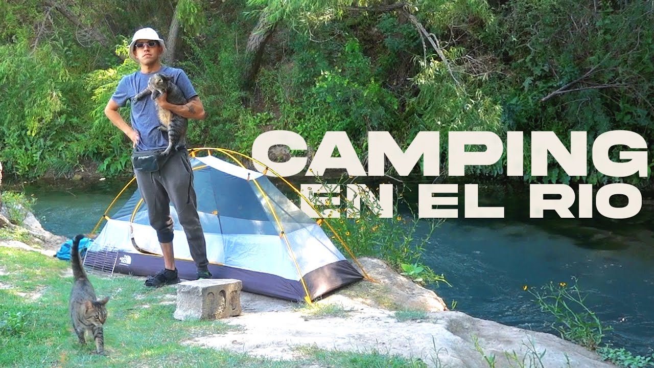 Camping con mi gato NADANDO EN EL RIO BIEN AGUSTO