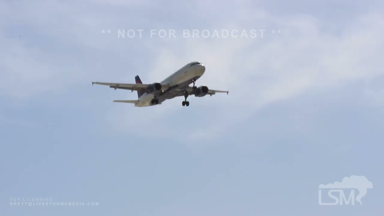 03-15-2026 DFW Airport, Texas - Extreme Winds Cause Treacherous Landings at DFW Airport