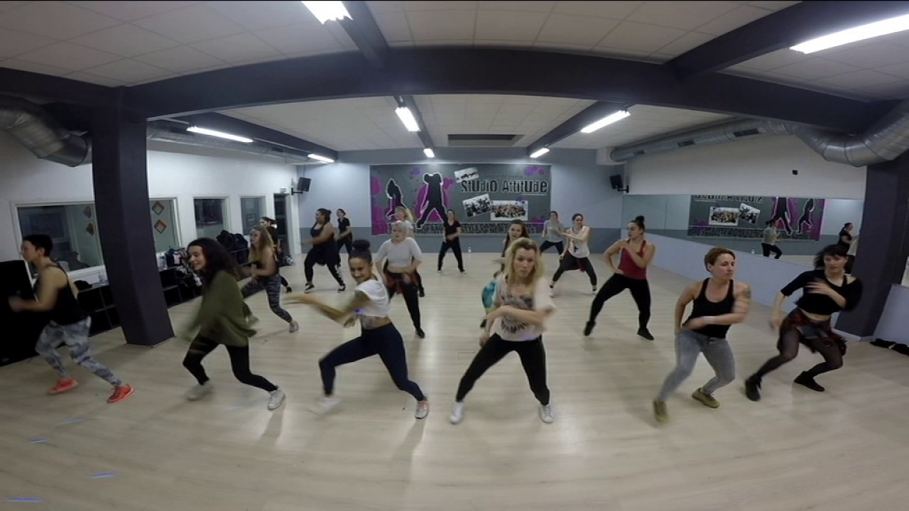 Temperature - Sean Paul | Léa Rodriguez - Studio Attitude