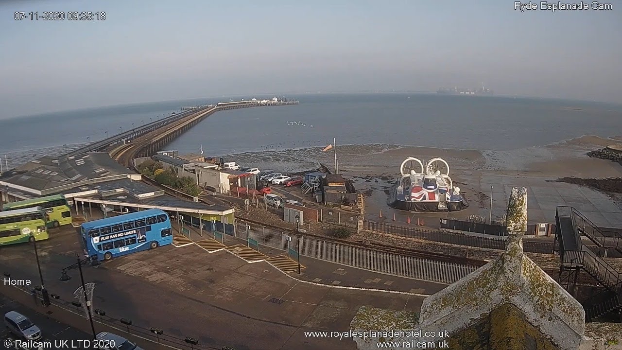 Ryde Esplanade & Pier, Isle of Wight UK | Railcam LIVE