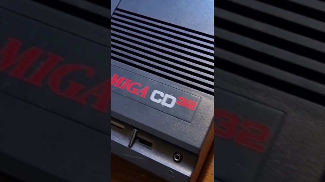 Witness the Mind-Blowing History of the 32BIT Amiga CD32 Gamer Magazine Machine!