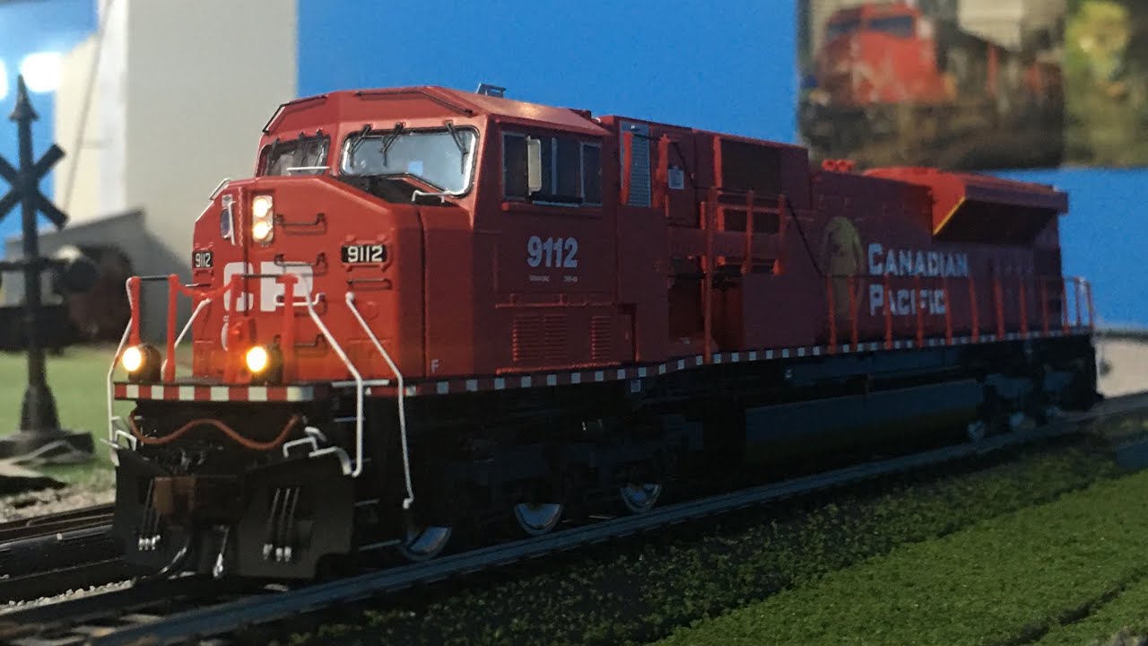 Ho scale Athearn Genesis CP SD9043MAC