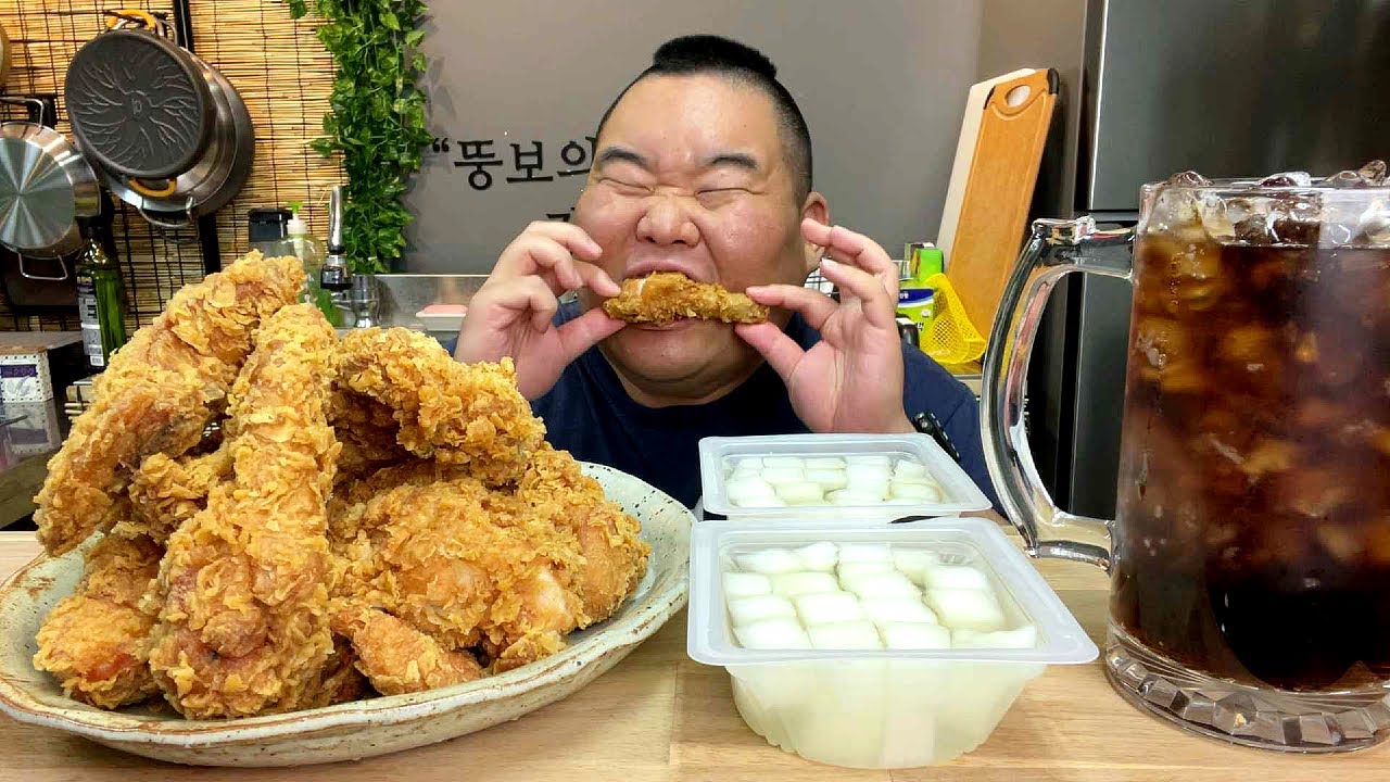 치킨 먹고 싶을 때 보세요. 대리 만족 영상 입니다. 비비큐 황금올리브
