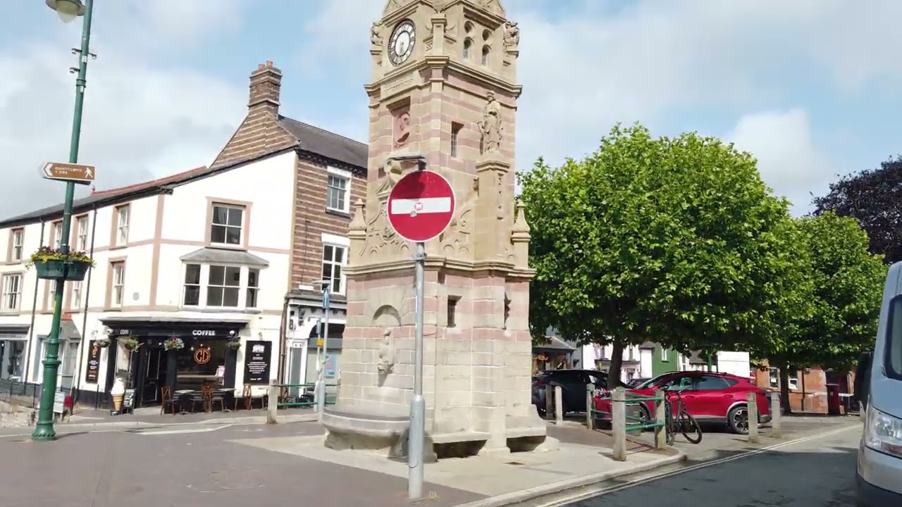 Walk Through RUTHIN Town Centre