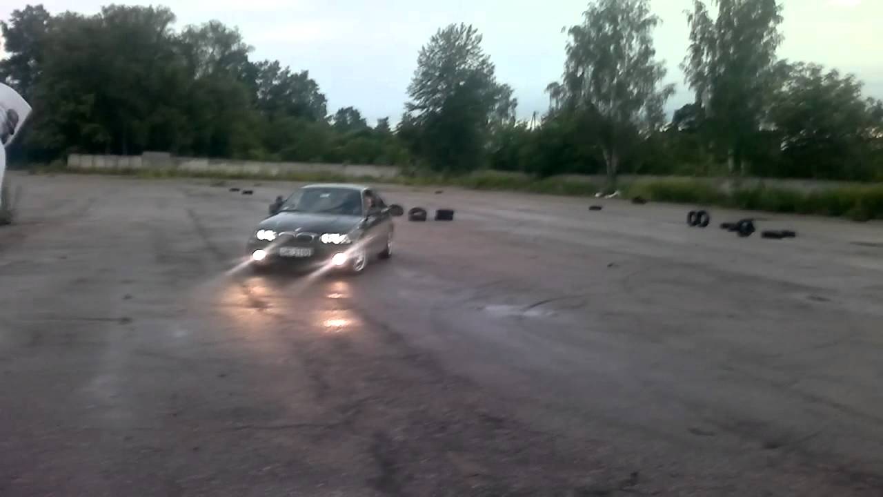E46.LV summer meeting disturbed by police