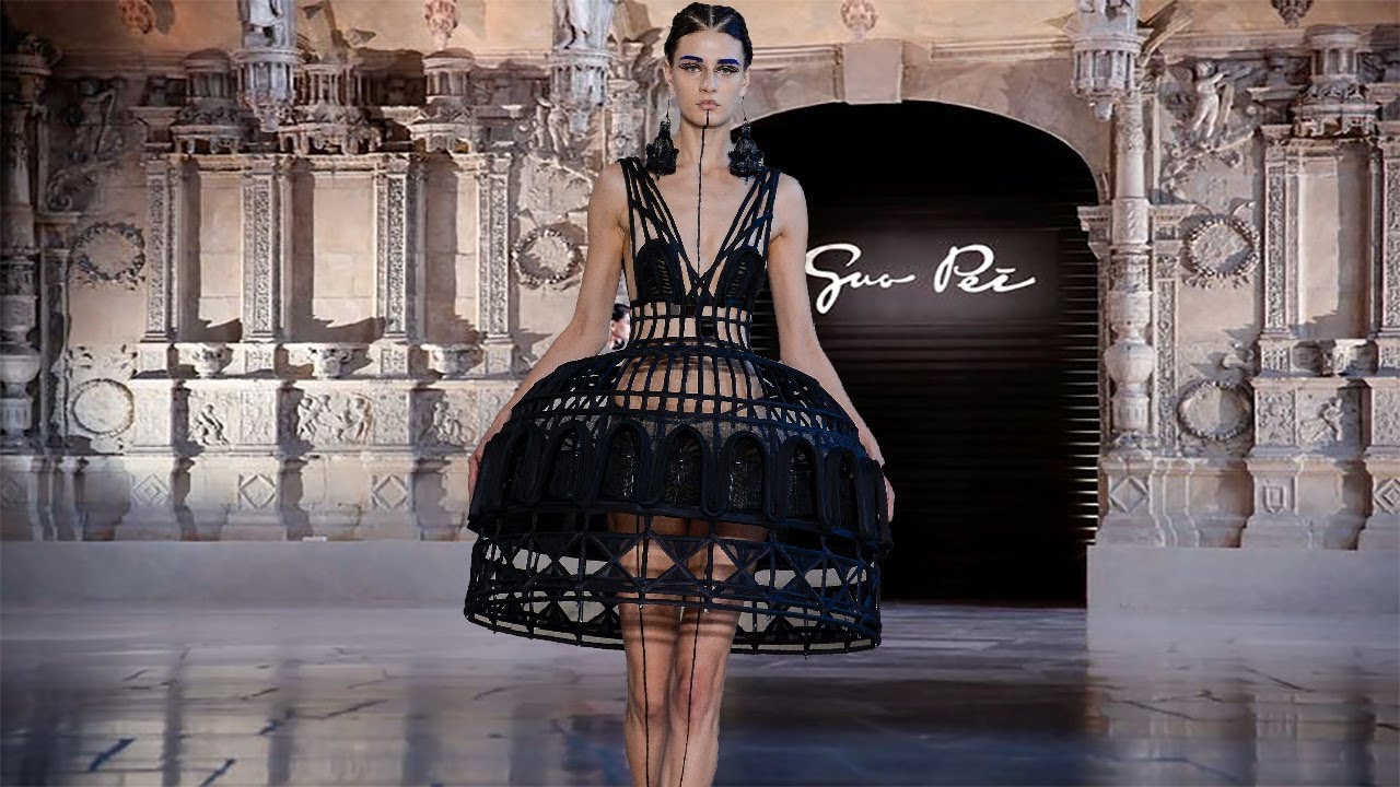 Guo Pei - HD | Haute Couture | Fall/Winter 2018/19 | Official Edit