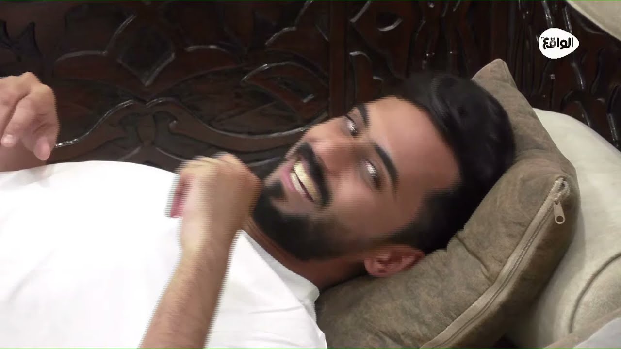فصلة ضحك محمد الزعيزعي وعادل بن هيف #كاريزما75