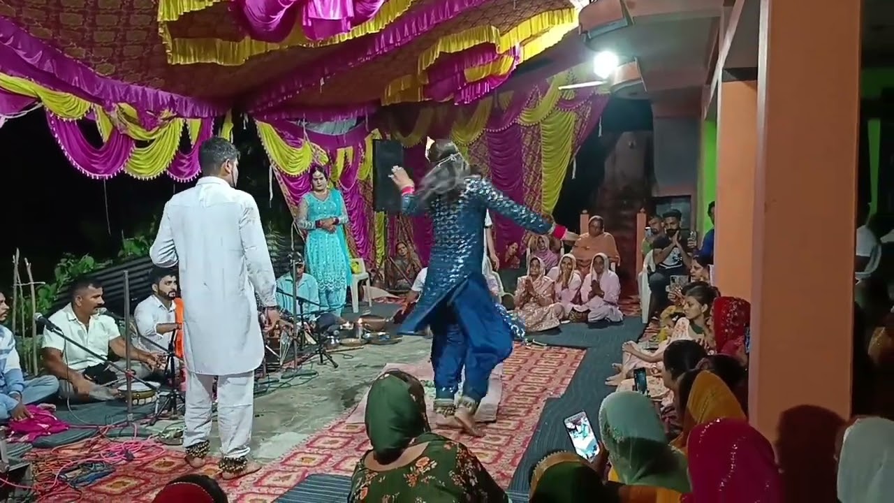 aapane kabhi Talwar ke upar aur kanch ke upar chalte hue dekha hai kisi Ko 🥺🥺🥺🥺