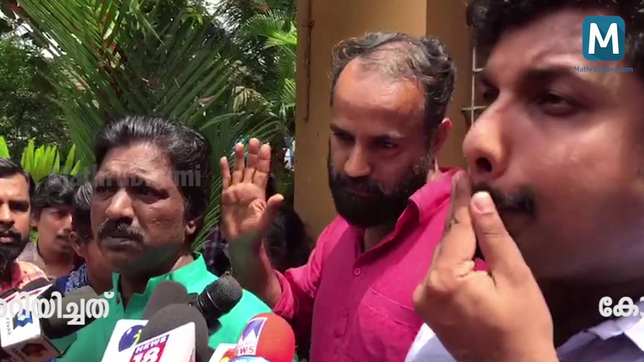 കോഴിക്കോട് ജില്ലാ കോടതയില്‍സ മാധ്യമപ്രവര്‍ത്തകര്‍ക്കു നേരെ പോലീസ് നടപടി