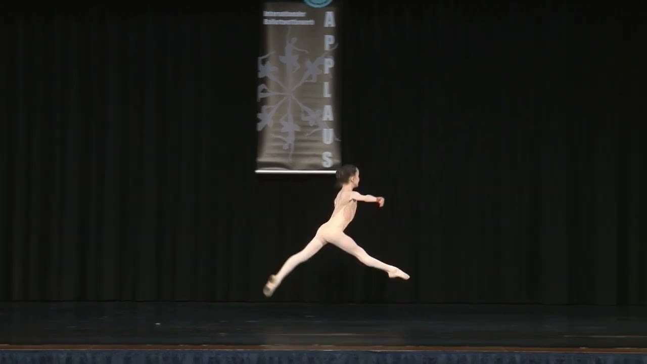 Ballettakademie Kashcheeva in München - Ophelia Thiem (8 J. alt)