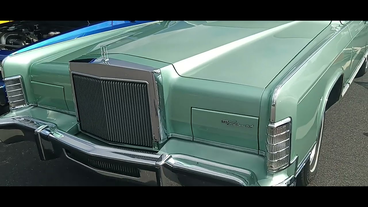 1979 Lincoln Continental Town Car with 400 V8