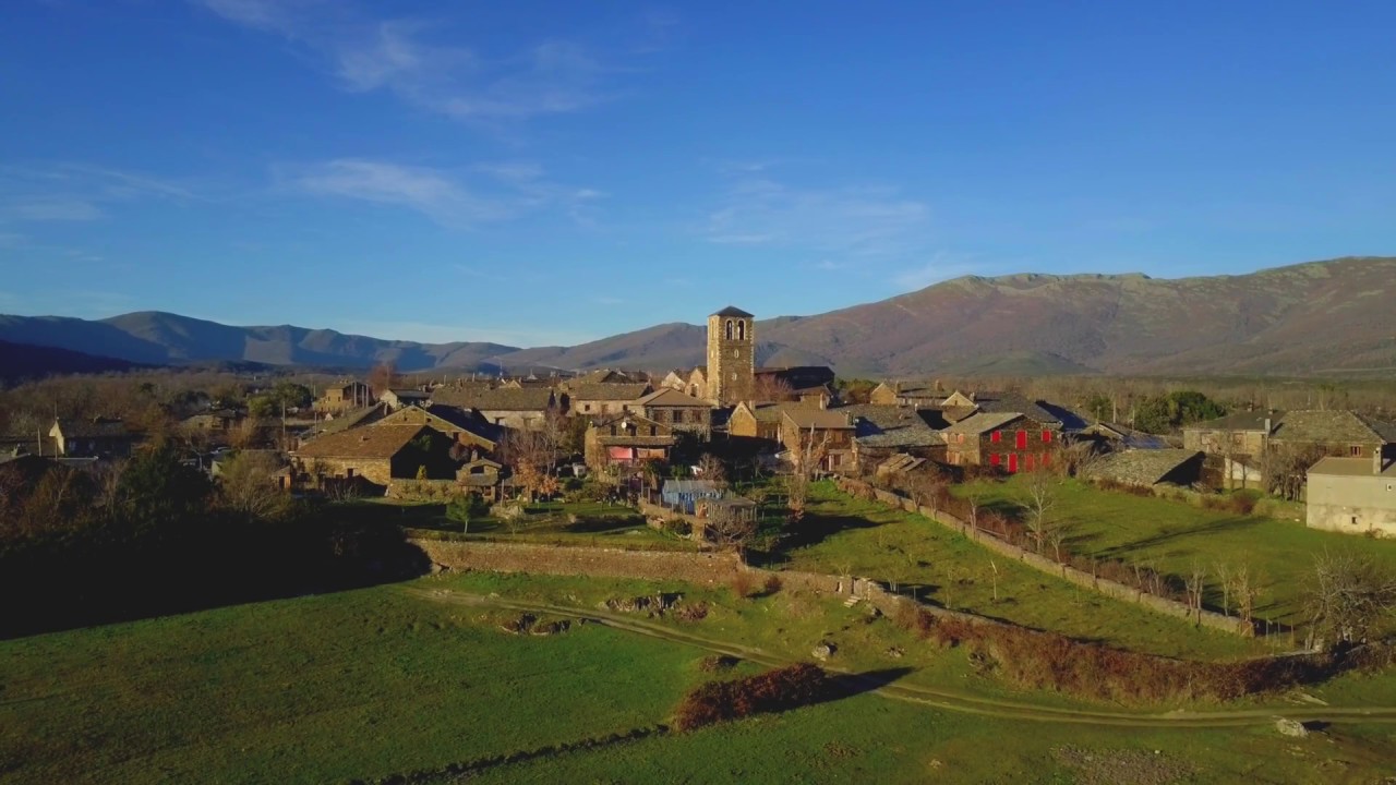 CAMPILLO  DE RANAS - Pueblos negros Guadalajara - DJI Mavic Pro