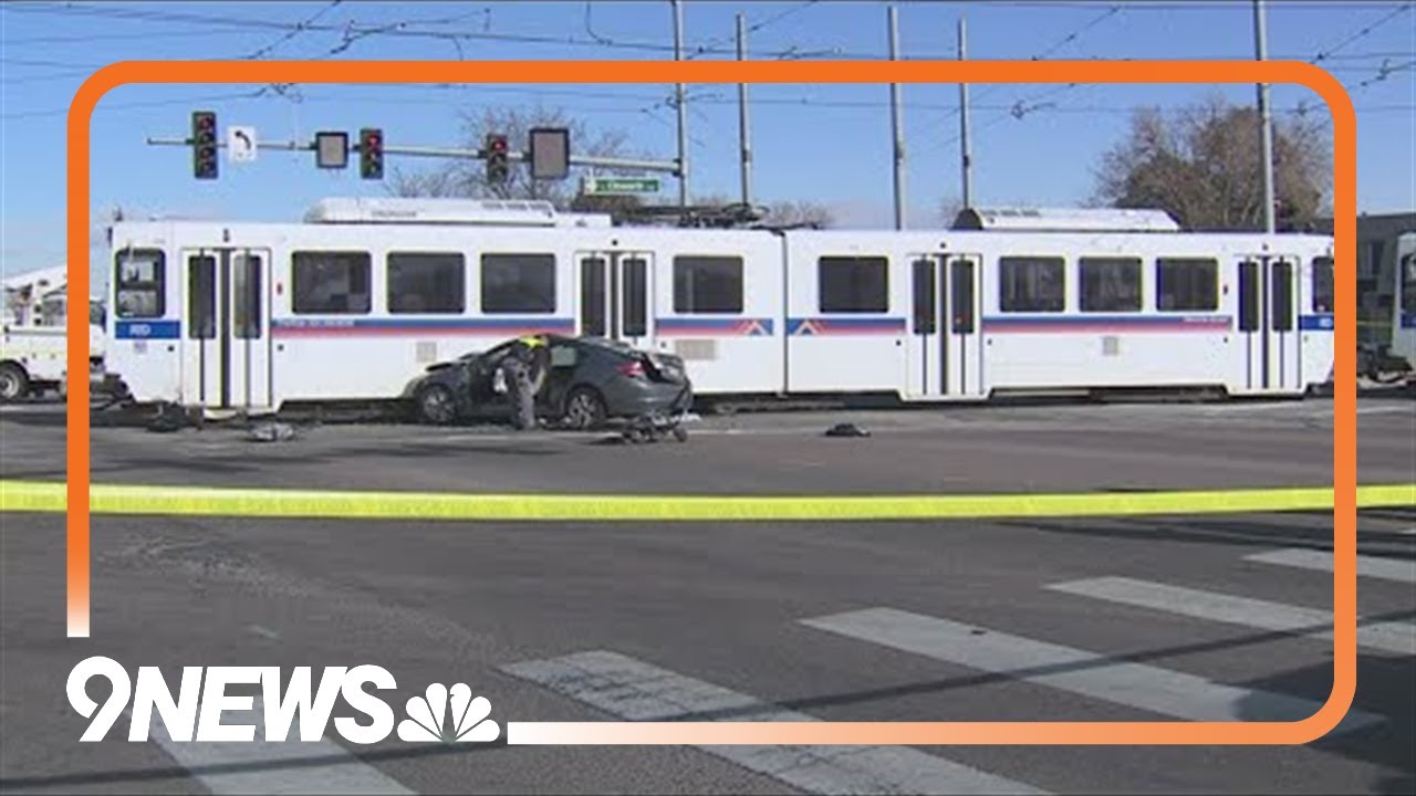 Car fleeing shooting scene crashes into RTD light rail train in Aurora on Christmas morning