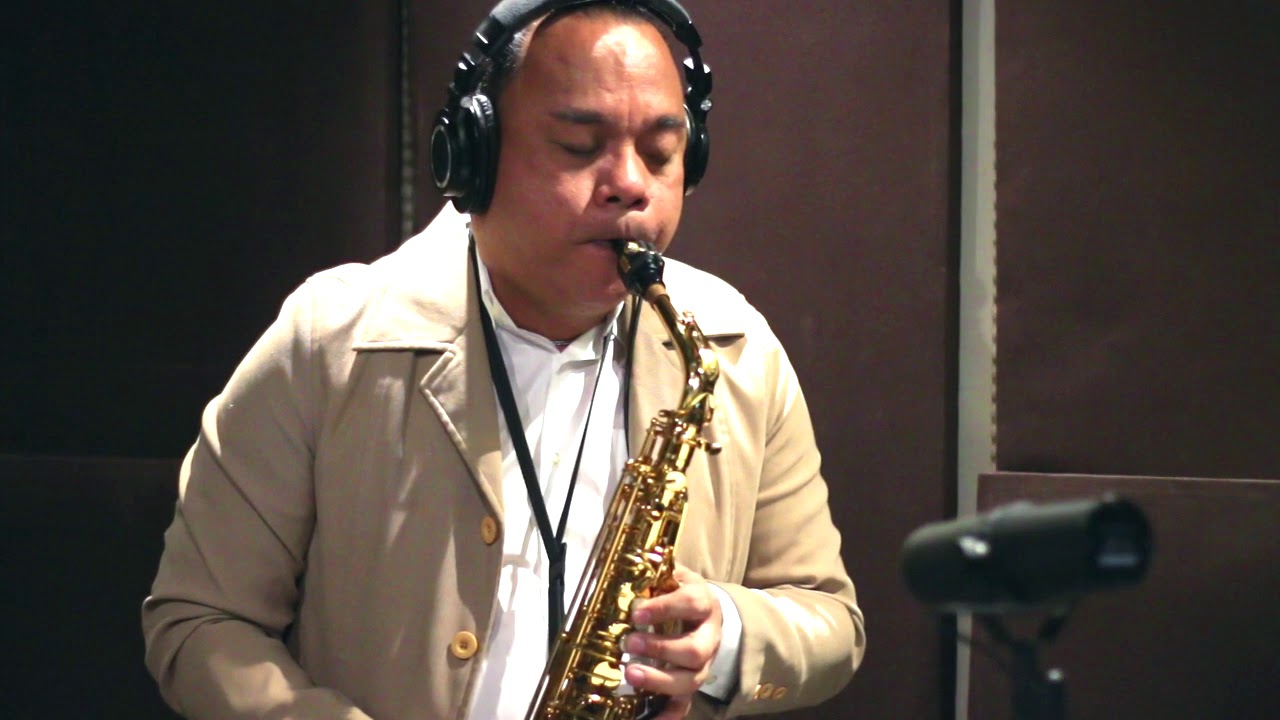 Concierto de Aranjuez by Joaquin Rodrigo (saxophone cover by Antonio Almiñe)