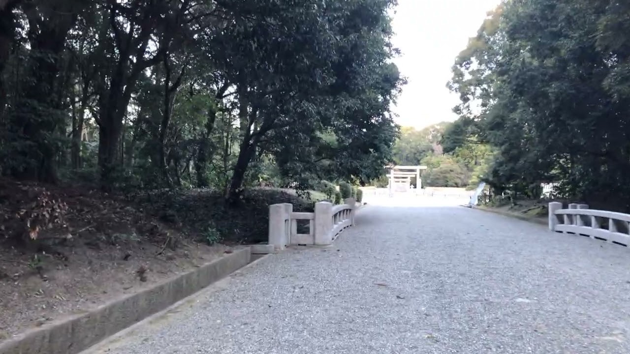 〜Prayer〜 NARA KASHIHARA Emperor Jinmu Mausoleum〜祈り〜 神武天皇陵#sacred_paths #Pilgrimage #自然界隈 #Japan #癒し 