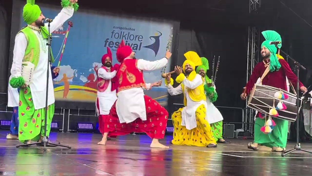 Bhangra Desire International Folk Art Club || Malwai Gidha on stage 2022, Germany
