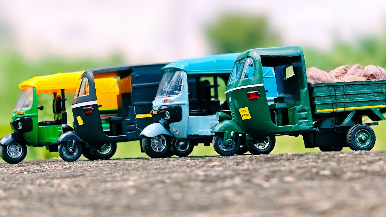 Customized Bajaj Auto Rickshaws In Action | Diecast Tuk Tuk Scale Models | Auto Legends