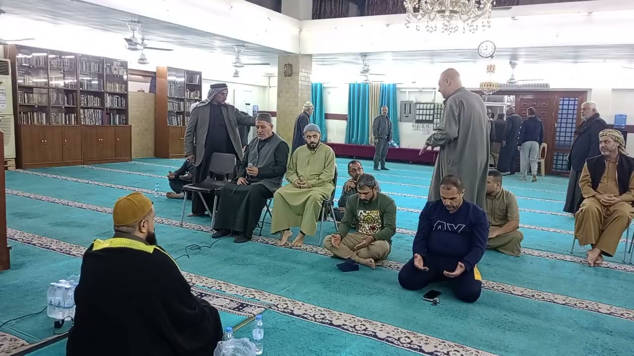 7رقم 25#2#2026 صلاه تراويح في شهر رمضان يوم 8 جامع عرفات كان أمام الصلاةدكتور حيدر هادي العودة رفاعي