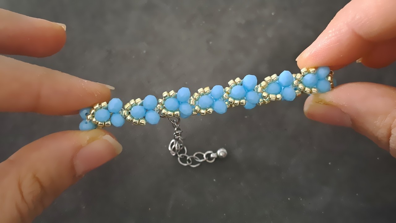 How to make beautiful bracelet/How to make bracelet at home with beads/ Crystal Beads Bracelet