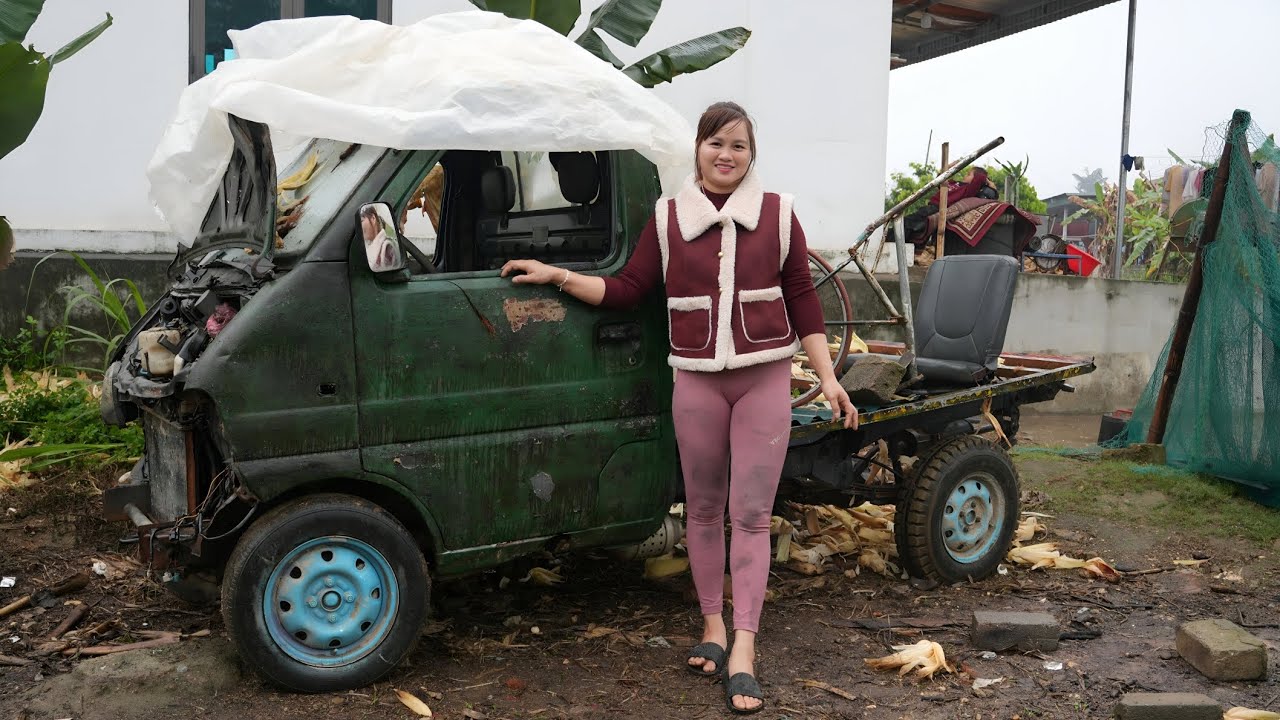Girl repairs and restores scrap cars whose engines have broken down for a long time.